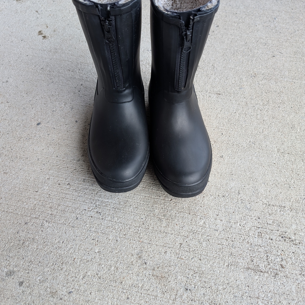 Women's BOGS Black Rain Boots (Amanda II Zip)